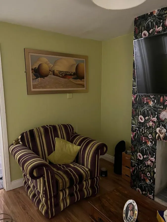 Casa de Férias 11 Parkmore Street, Ormeau Road, Belfast, Bt7 2Gt, 2 Bedroom House Reino Unido